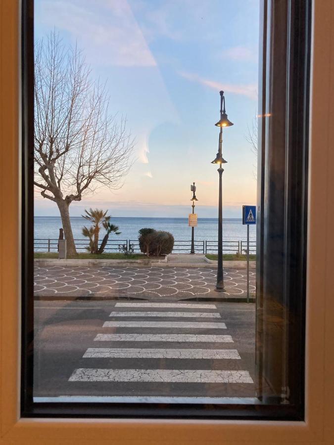 Una Finestra Sul Mare Maiori Exterior foto